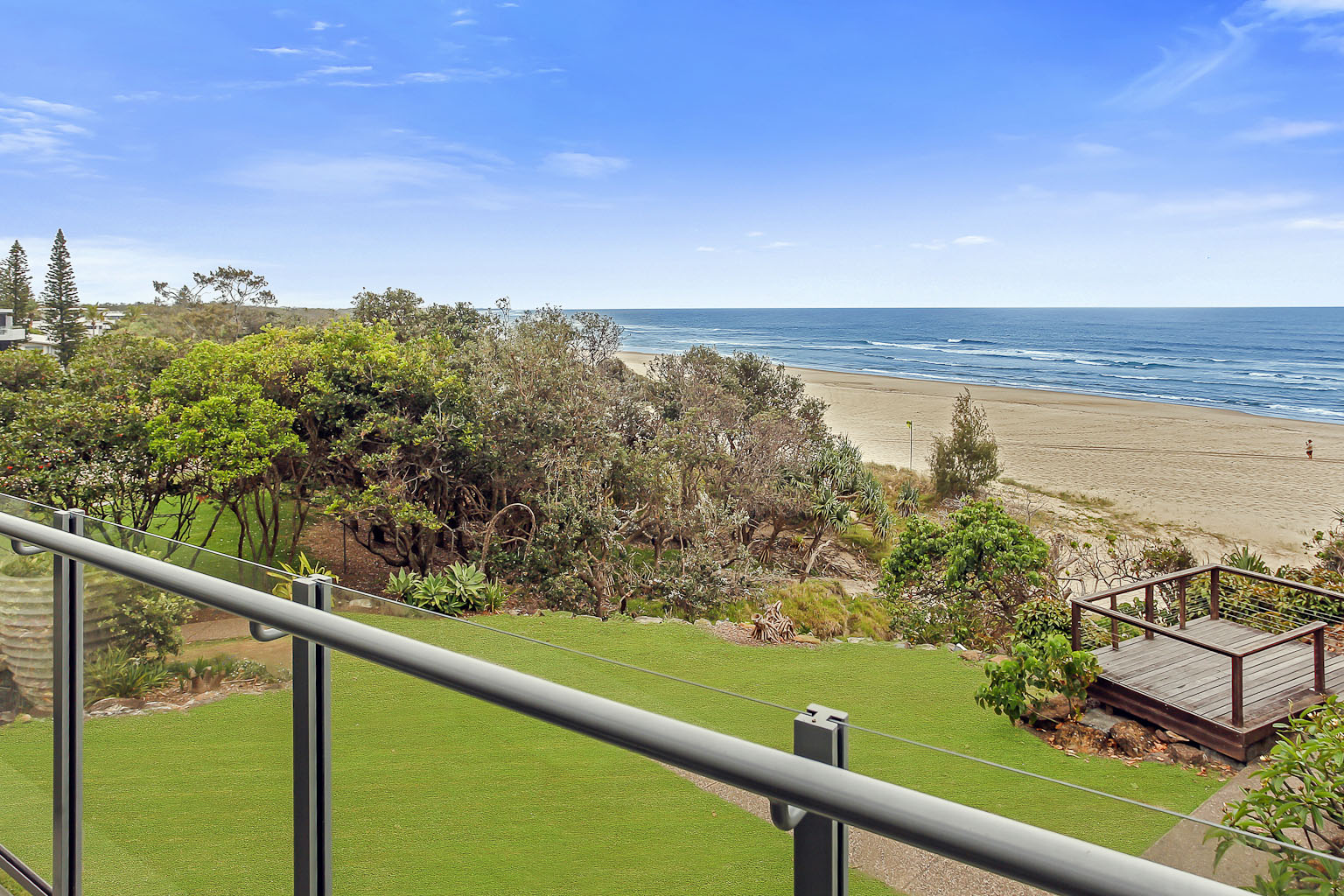 Beachfront Ocean View 3 Bedroom Apartment 3