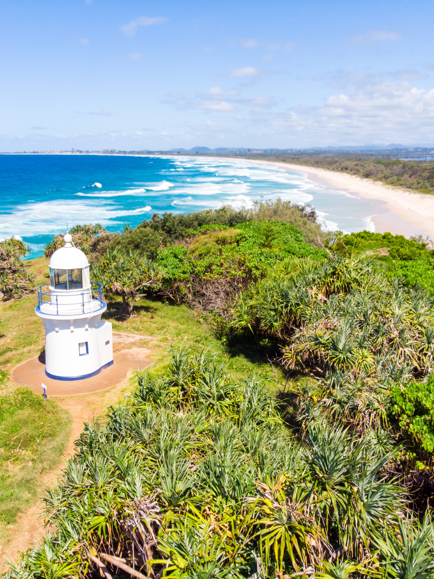 The Beach Cabarita - Fingal Head Lighthouse